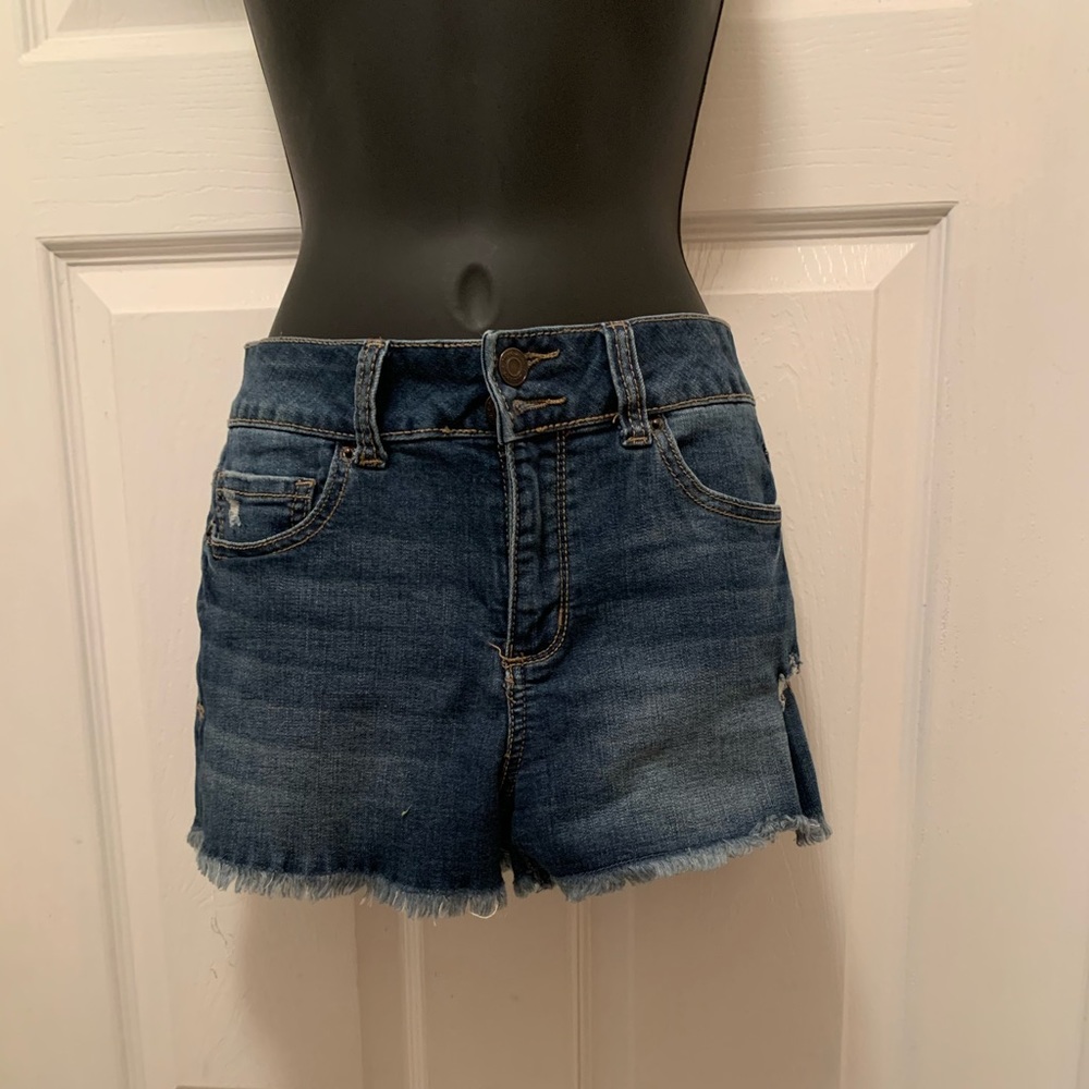 Reduced! Mudd frayed jean shorts